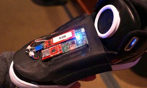 Smart shoes, l’ultima novità hi-tech di Google